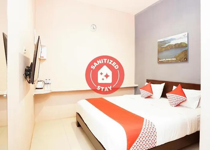 Oyo 240 Audah Sevana Syariah Hotel Surabaya