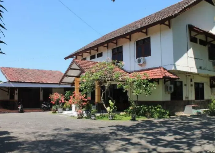 Wisma Flamboyan Surabaya